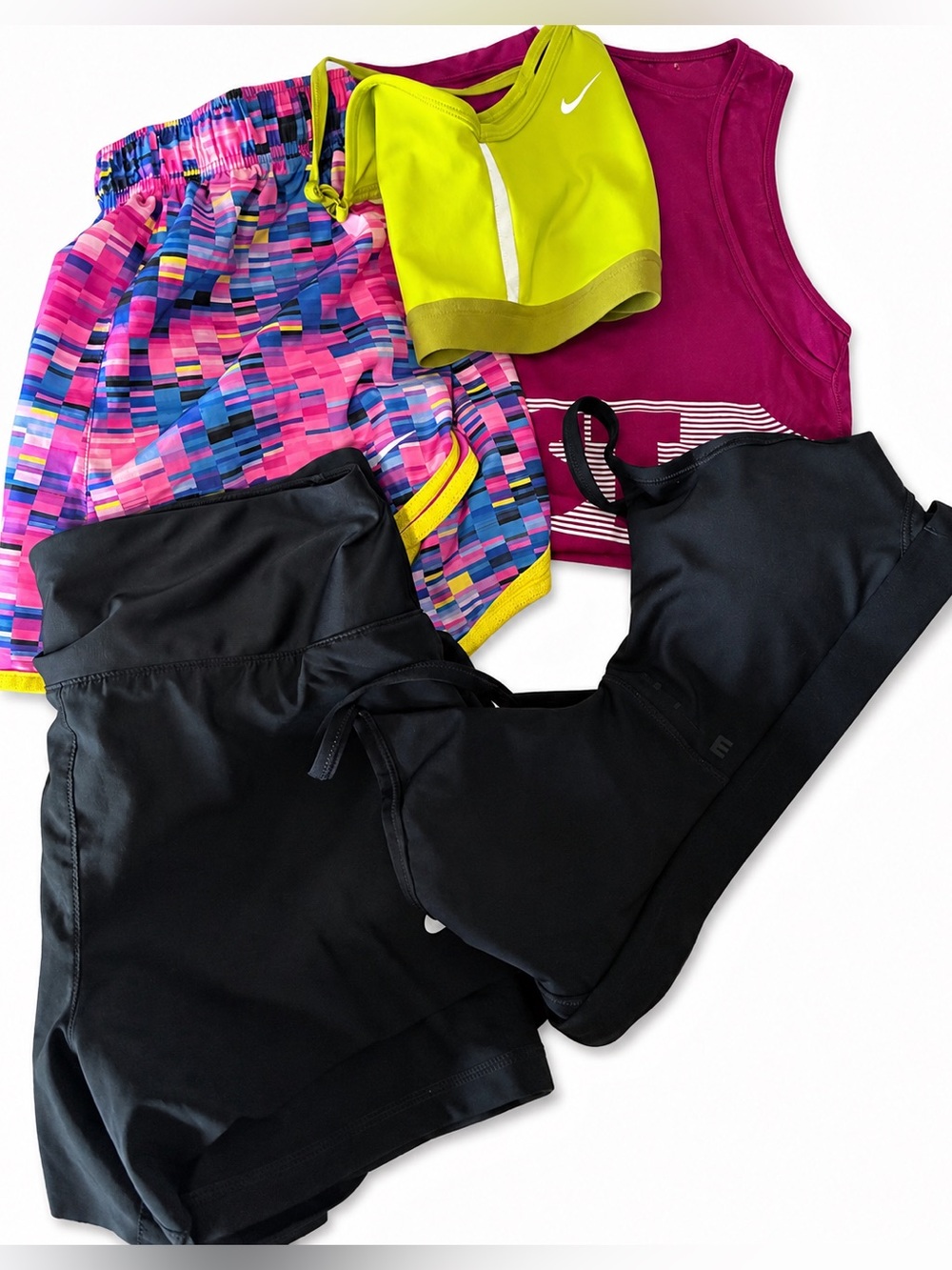 Nike Dri-Fit Activewear Bundle Size Medium| 5 Pieces |